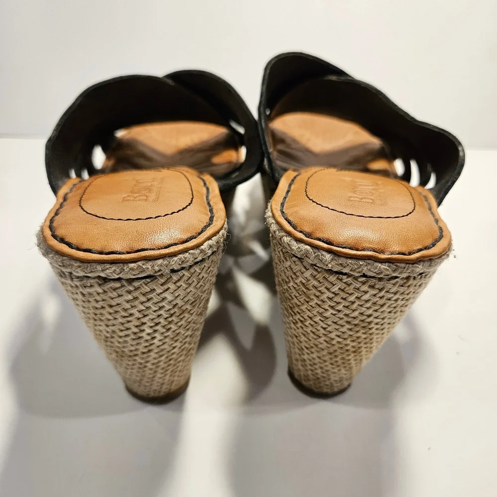 Born leather wedge
